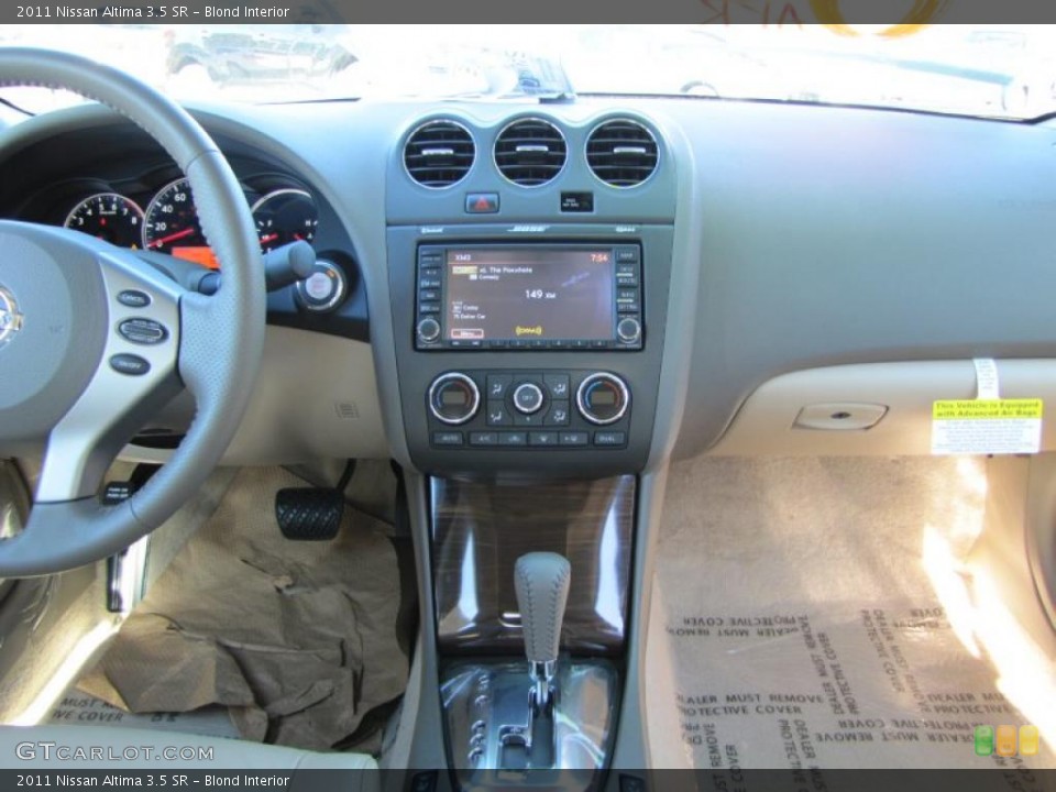 Blond Interior Dashboard for the 2011 Nissan Altima 3.5 SR #43564990
