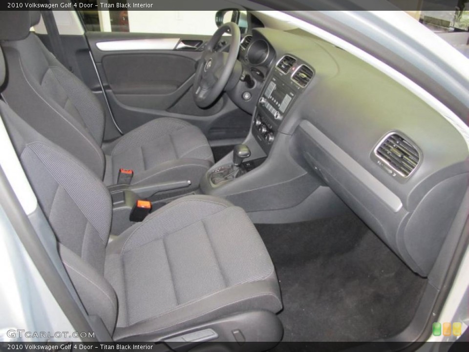 Titan Black Interior Photo for the 2010 Volkswagen Golf 4 Door #43570710