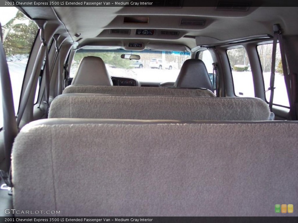 Medium Gray Interior Photo for the 2001 Chevrolet Express 3500 LS Extended Passenger Van #43570726