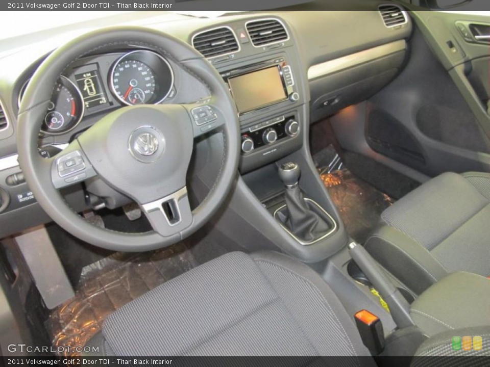 Titan Black Interior Photo for the 2011 Volkswagen Golf 2 Door TDI #43571858