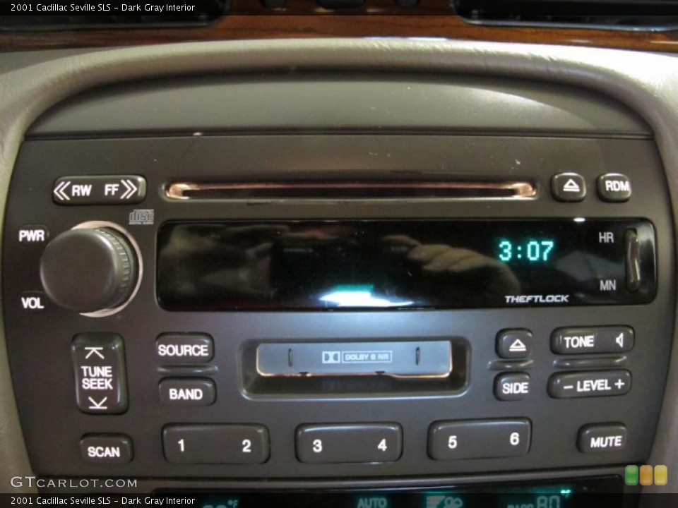 Dark Gray Interior Controls for the 2001 Cadillac Seville SLS #43575592