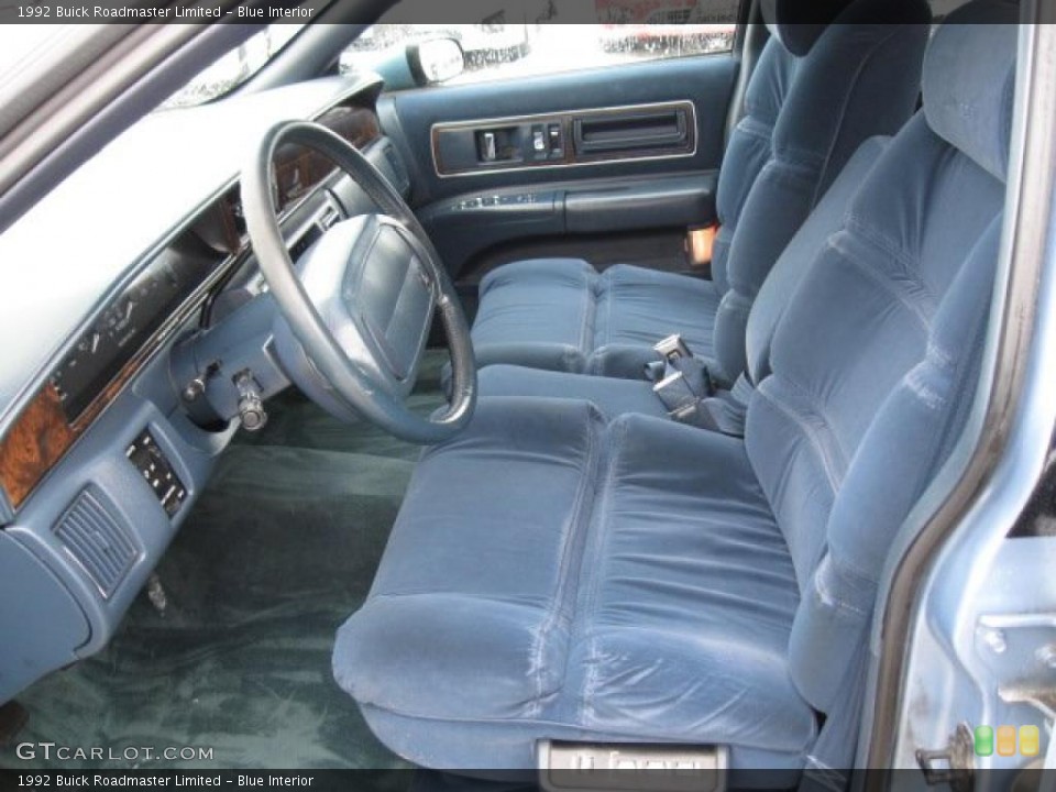 Blue Interior Photo for the 1992 Buick Roadmaster Limited #43579358