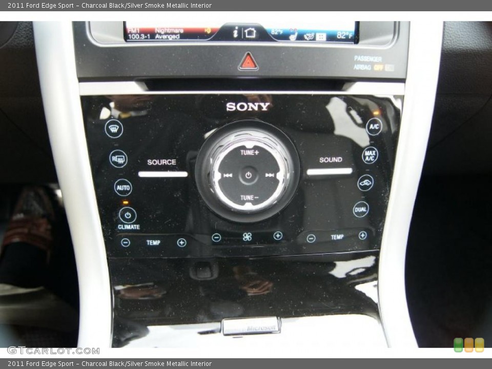 Charcoal Black/Silver Smoke Metallic Interior Controls for the 2011 Ford Edge Sport #43589251