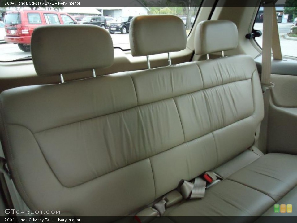 Ivory Interior Photo for the 2004 Honda Odyssey EX-L #43589355