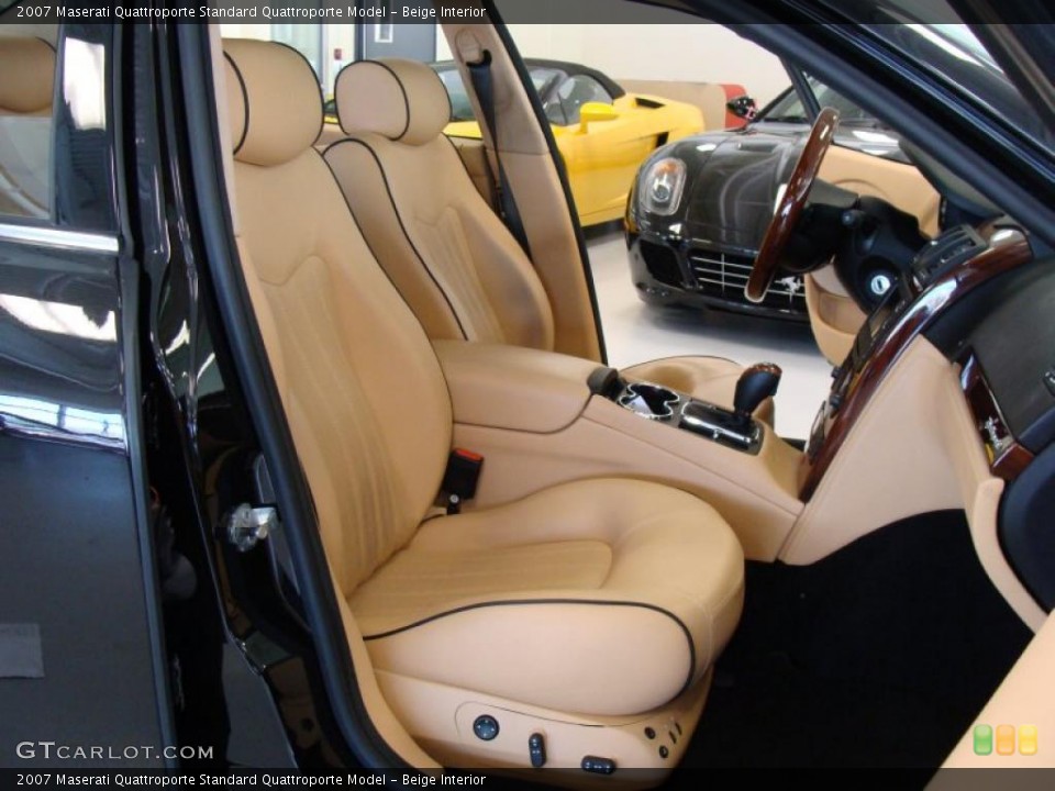 Beige Interior Photo for the 2007 Maserati Quattroporte  #43615024