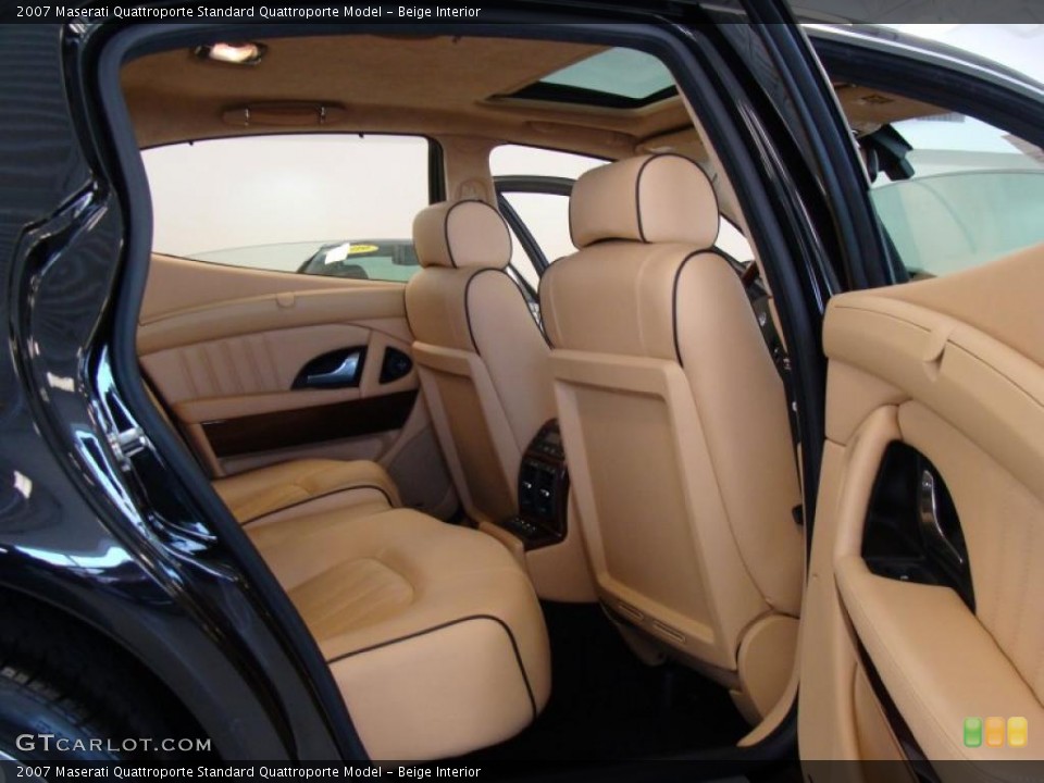 Beige Interior Photo for the 2007 Maserati Quattroporte  #43615088