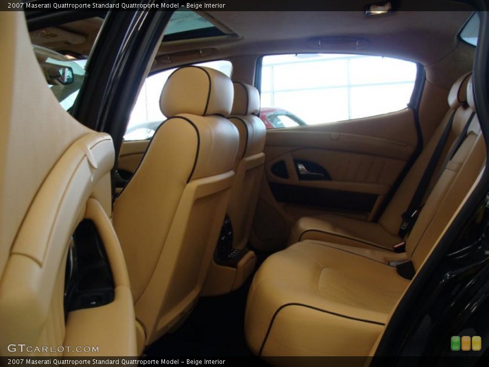Beige Interior Photo for the 2007 Maserati Quattroporte  #43615128