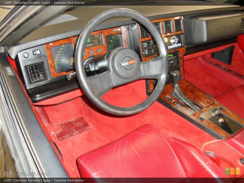 Carmine Red 1985 Chevrolet Corvette Interiors