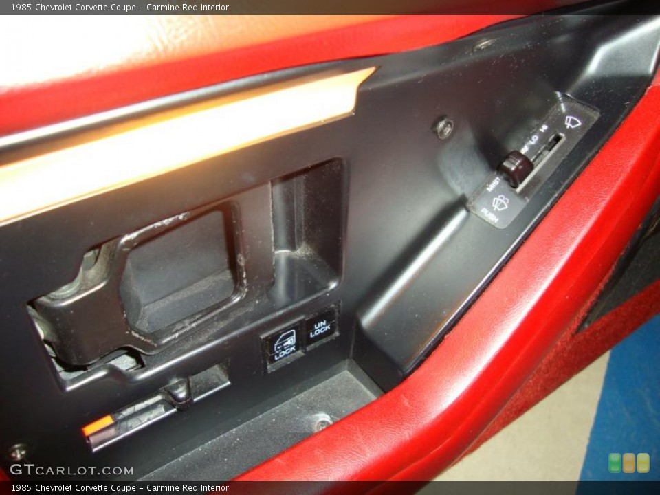 Carmine Red Interior Controls for the 1985 Chevrolet Corvette Coupe #43625512