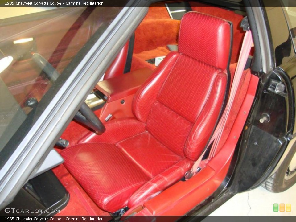 Carmine Red Interior Photo for the 1985 Chevrolet Corvette Coupe #43625532