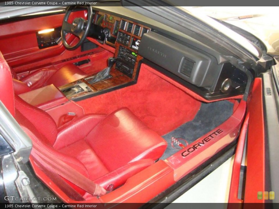 Carmine Red Interior Photo for the 1985 Chevrolet Corvette Coupe #43625544