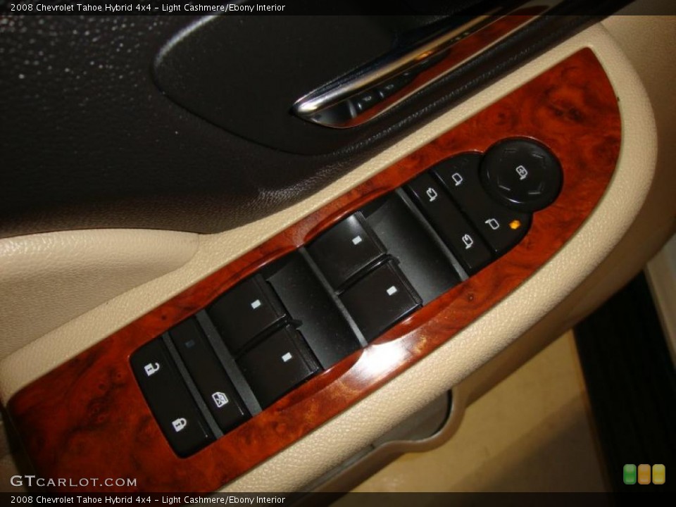 Light Cashmere/Ebony Interior Controls for the 2008 Chevrolet Tahoe Hybrid 4x4 #43625885