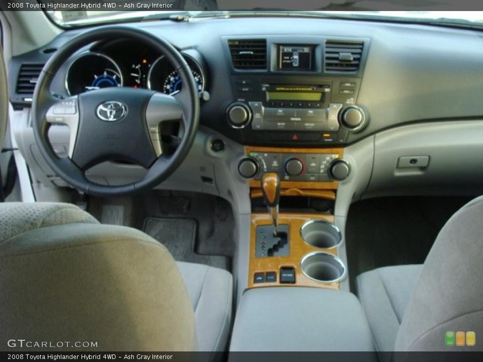 Ash Gray Interior Dashboard for the 2008 Toyota Highlander Hybrid 4WD #43642256