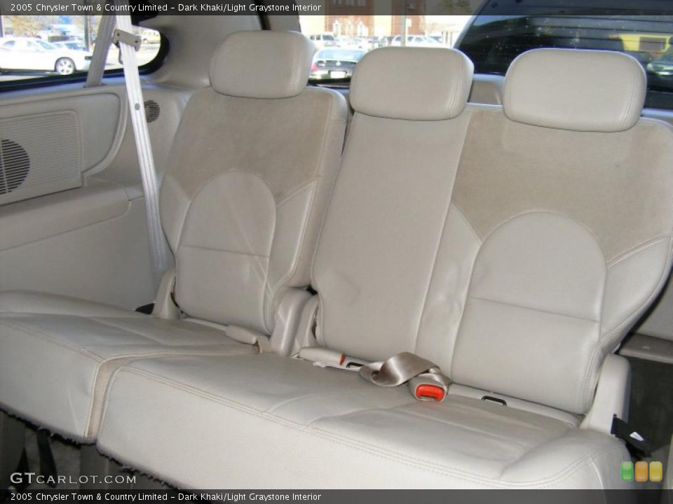 Dark Khaki/Light Graystone Interior Photo for the 2005 Chrysler Town & Country Limited #43643028