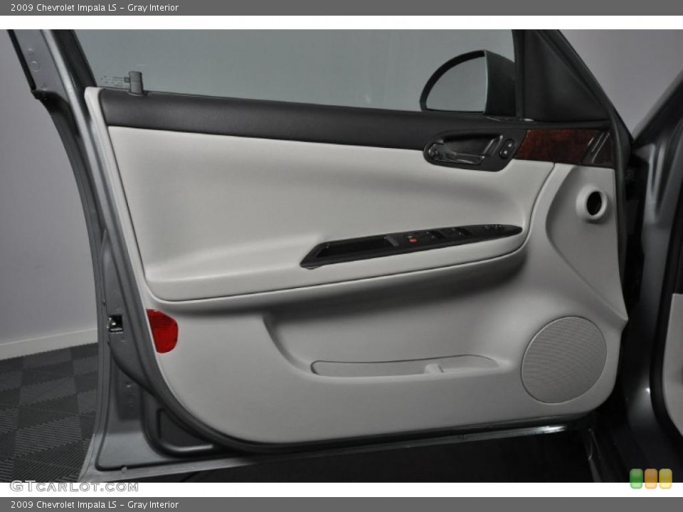 Gray Interior Door Panel for the 2009 Chevrolet Impala LS #43673396