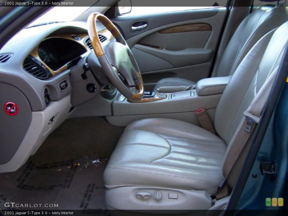 Ivory Interior Photo for the 2001 Jaguar S-Type 3.0 #43690343