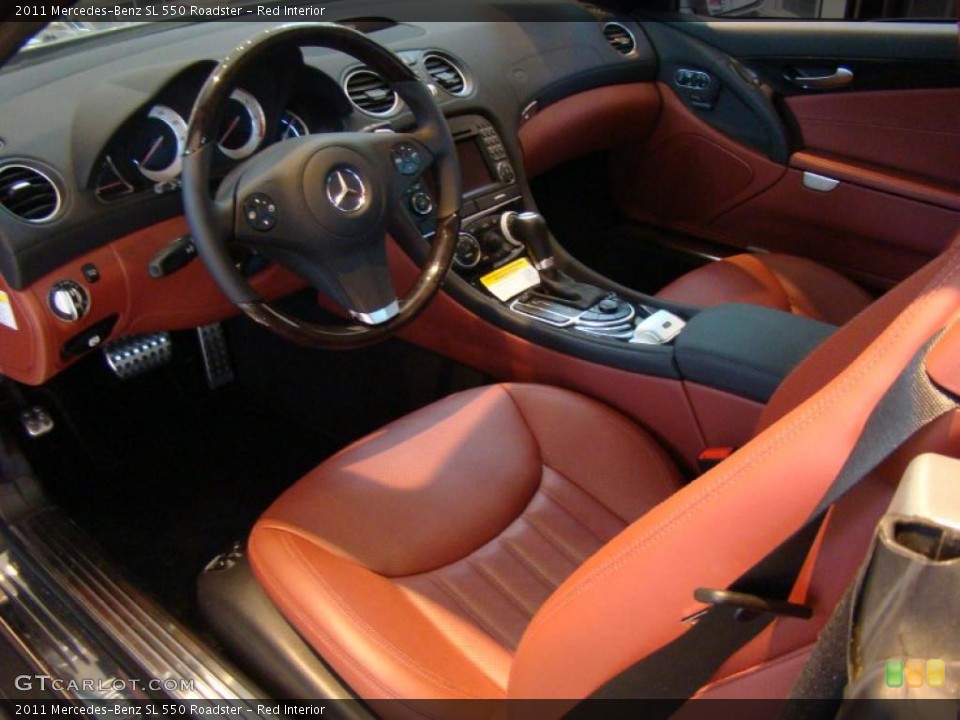 Red Interior Photo for the 2011 Mercedes-Benz SL 550 Roadster #43690360