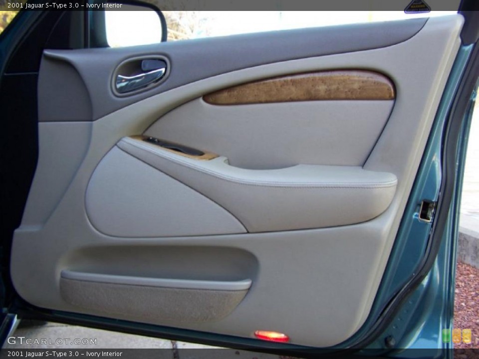 Ivory Interior Door Panel for the 2001 Jaguar S-Type 3.0 #43690408