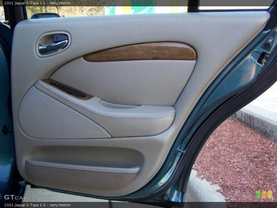 Ivory Interior Door Panel for the 2001 Jaguar S-Type 3.0 #43690436