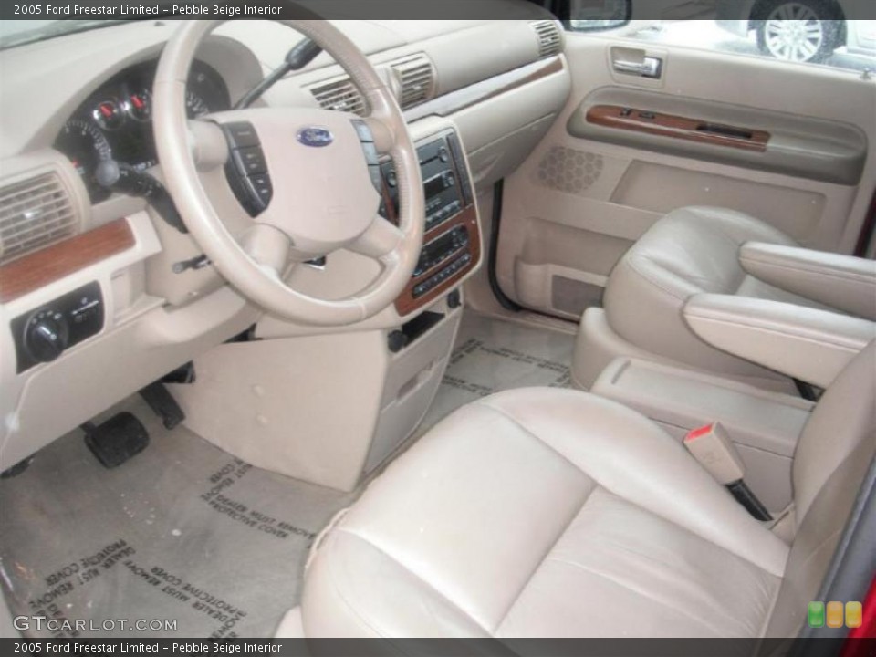 Pebble Beige Interior Photo for the 2005 Ford Freestar Limited #43722553