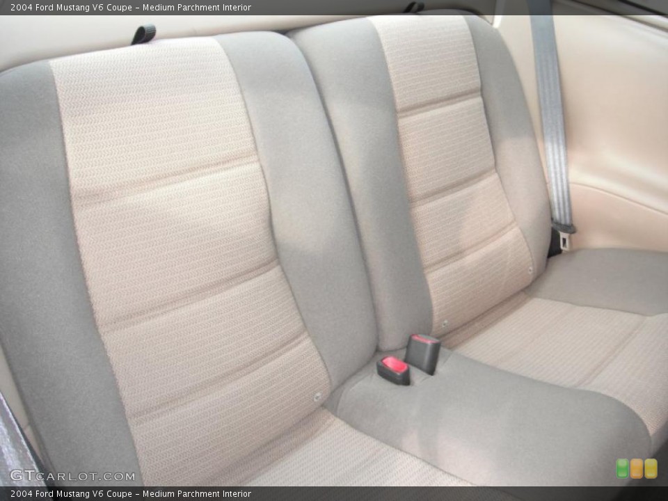 Medium Parchment Interior Photo for the 2004 Ford Mustang V6 Coupe #43722685