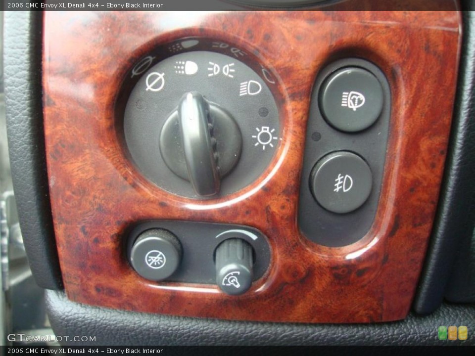 Ebony Black Interior Controls for the 2006 GMC Envoy XL Denali 4x4 #43730632
