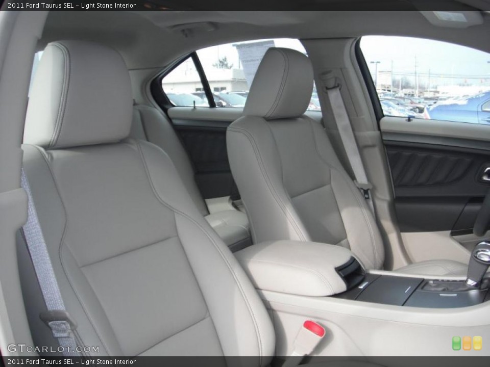 Light Stone Interior Photo for the 2011 Ford Taurus SEL #43750140