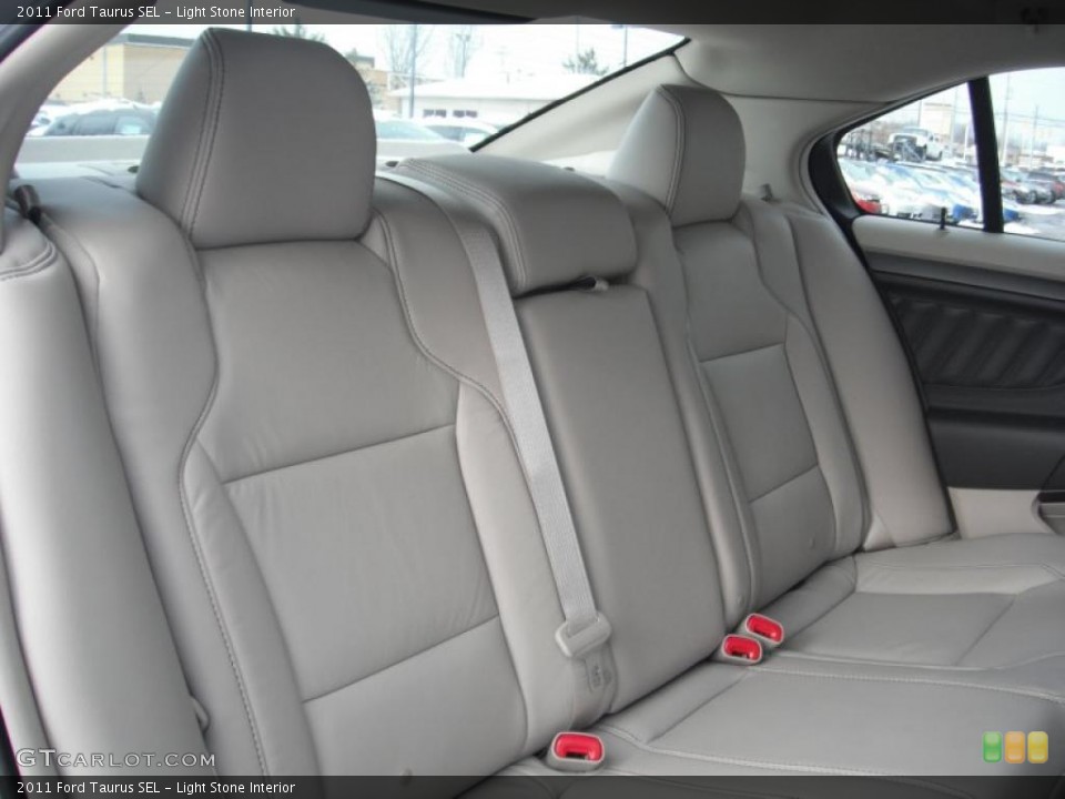 Light Stone Interior Photo for the 2011 Ford Taurus SEL #43750184