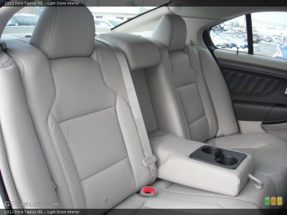 Light Stone Interior Photo for the 2011 Ford Taurus SEL #43750200