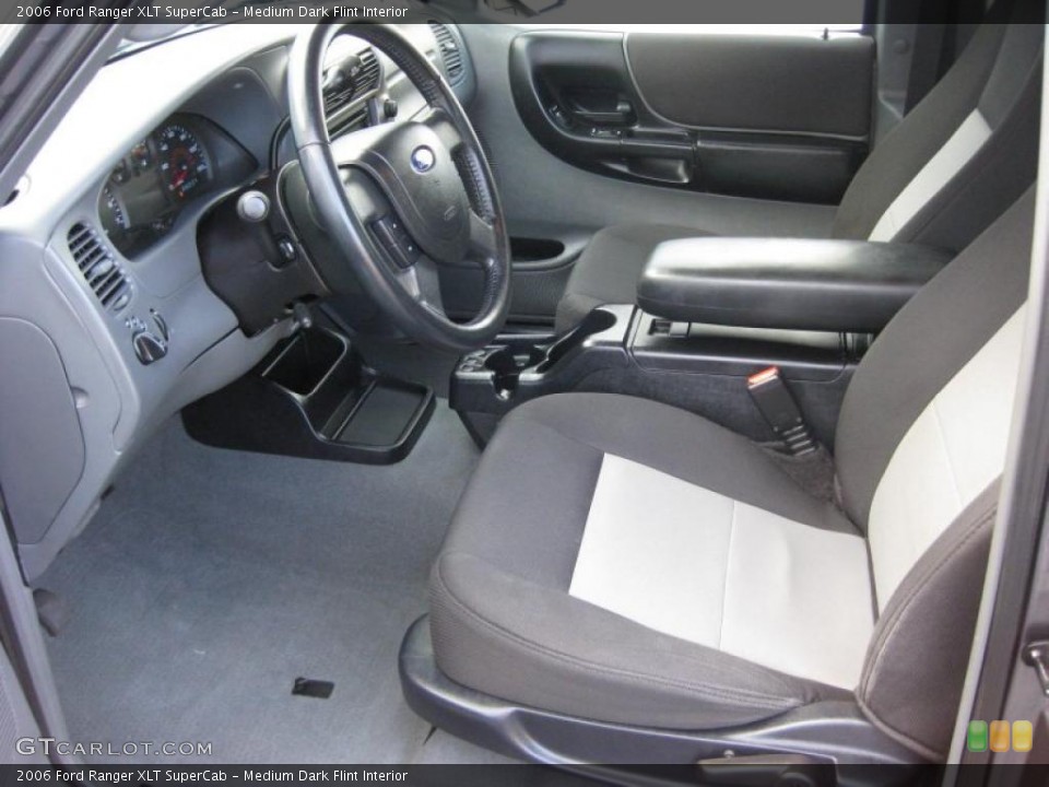 Medium Dark Flint Interior Photo for the 2006 Ford Ranger XLT SuperCab #43772344