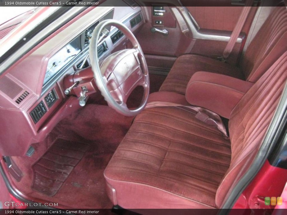 Garnet Red Interior Photo for the 1994 Oldsmobile Cutlass Ciera S #43774776