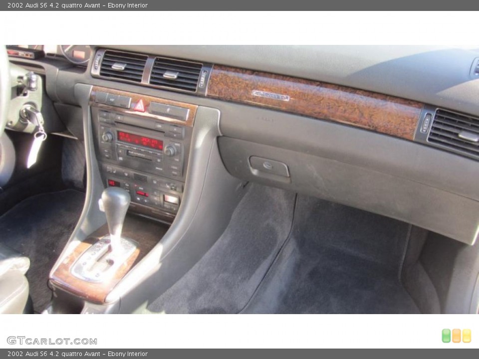 Ebony Interior Dashboard for the 2002 Audi S6 4.2 quattro Avant #43778808