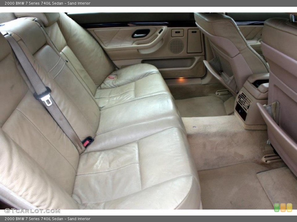 Sand Interior Photo for the 2000 BMW 7 Series 740iL Sedan #43789564