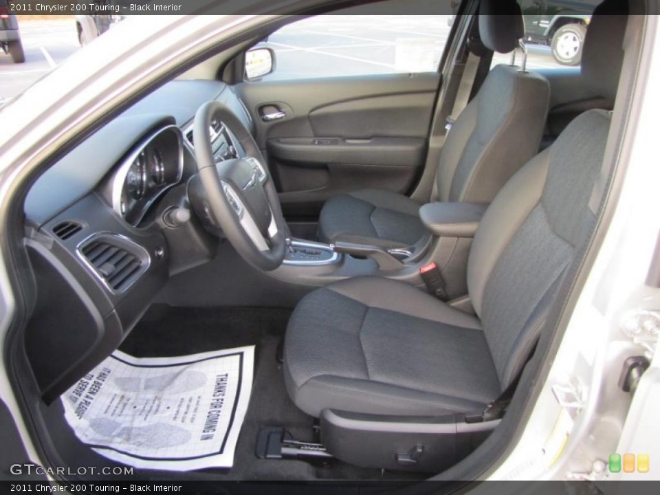 Black Interior Photo for the 2011 Chrysler 200 Touring #43819916