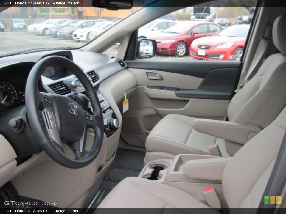 Beige Interior Photo for the 2011 Honda Odyssey EX-L #43828759
