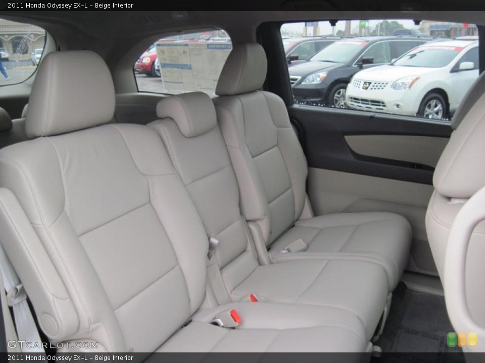 Beige Interior Photo for the 2011 Honda Odyssey EX-L #43828861