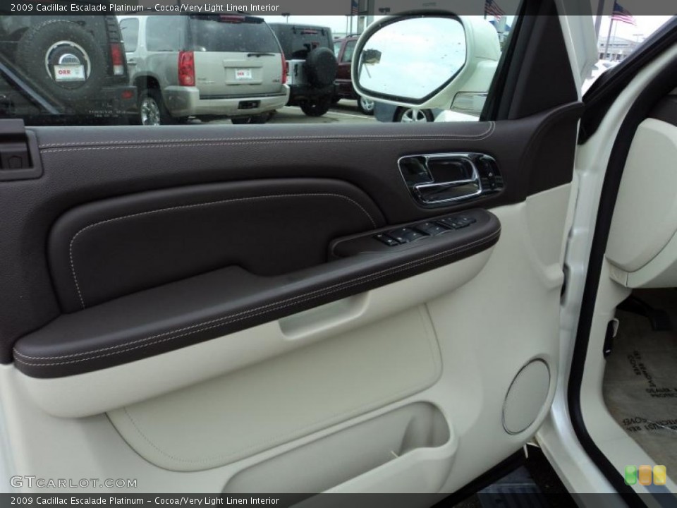 Cocoa/Very Light Linen Interior Door Panel for the 2009 Cadillac Escalade Platinum #43831961