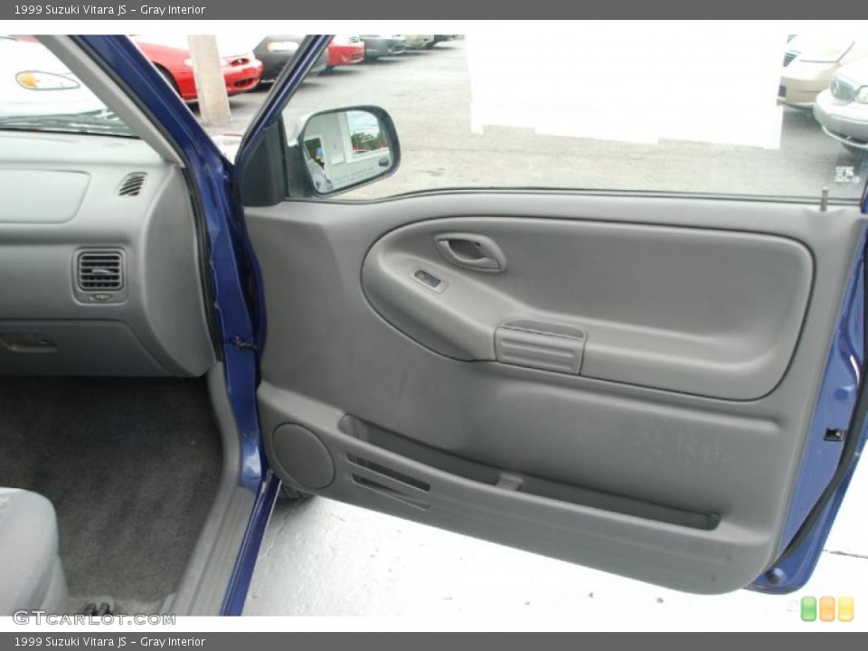 Gray Interior Door Panel for the 1999 Suzuki Vitara JS #43834425