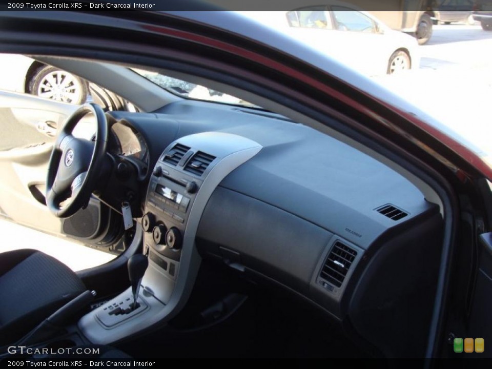 Dark Charcoal Interior Photo for the 2009 Toyota Corolla XRS #43841771