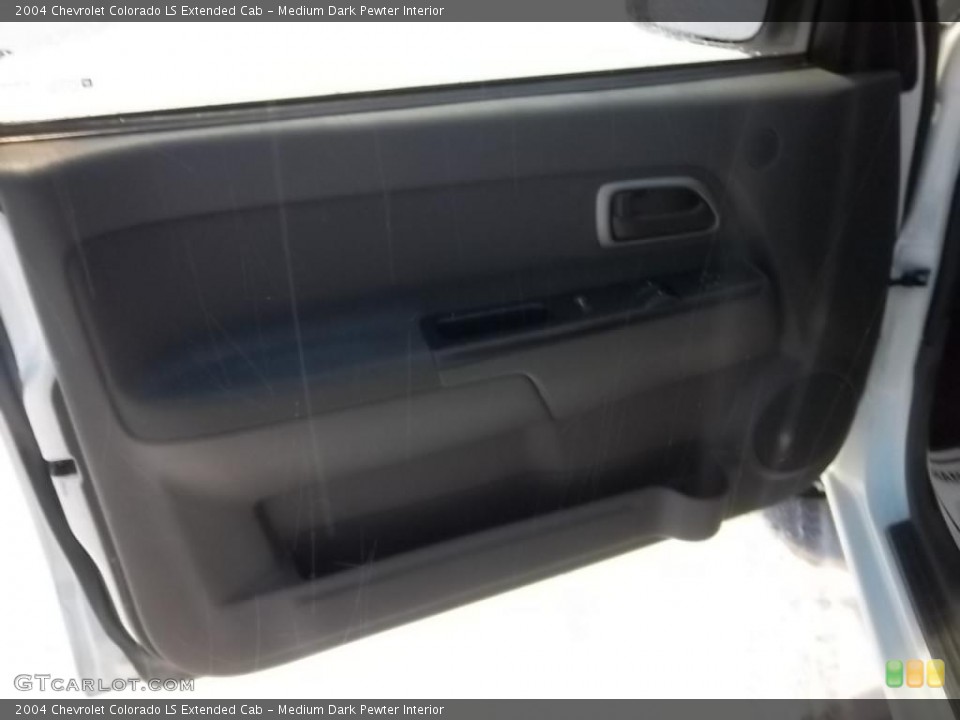 Medium Dark Pewter Interior Door Panel for the 2004 Chevrolet Colorado LS Extended Cab #43886687