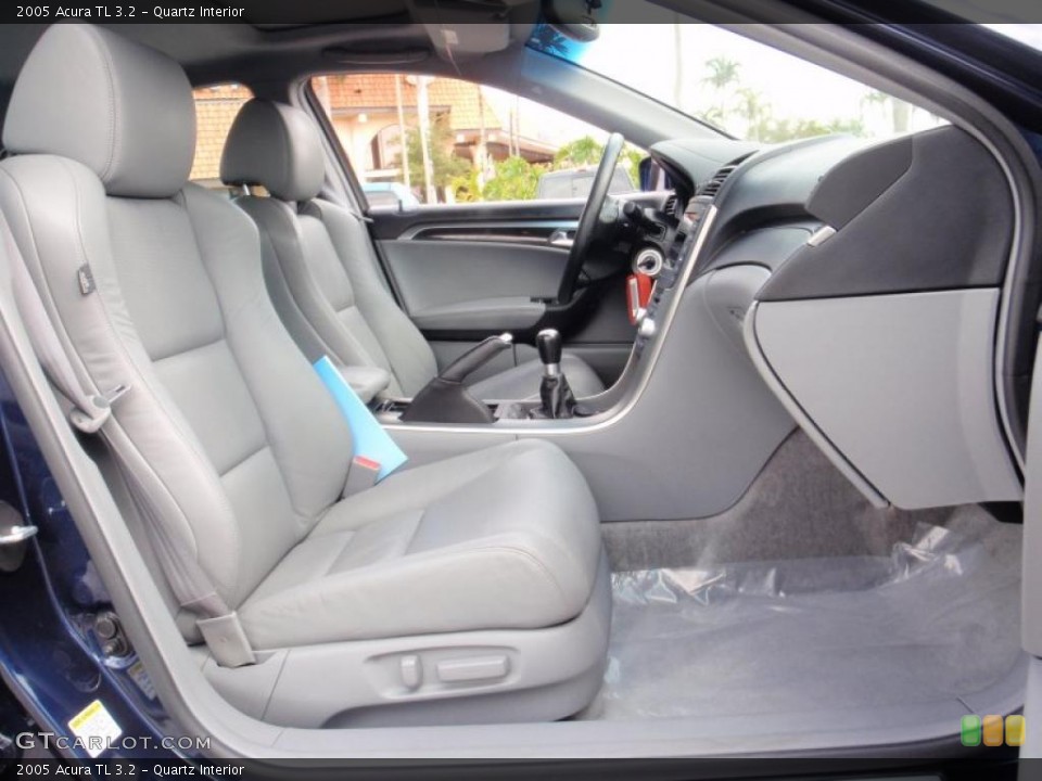 Quartz Interior Photo for the 2005 Acura TL 3.2 #43893985