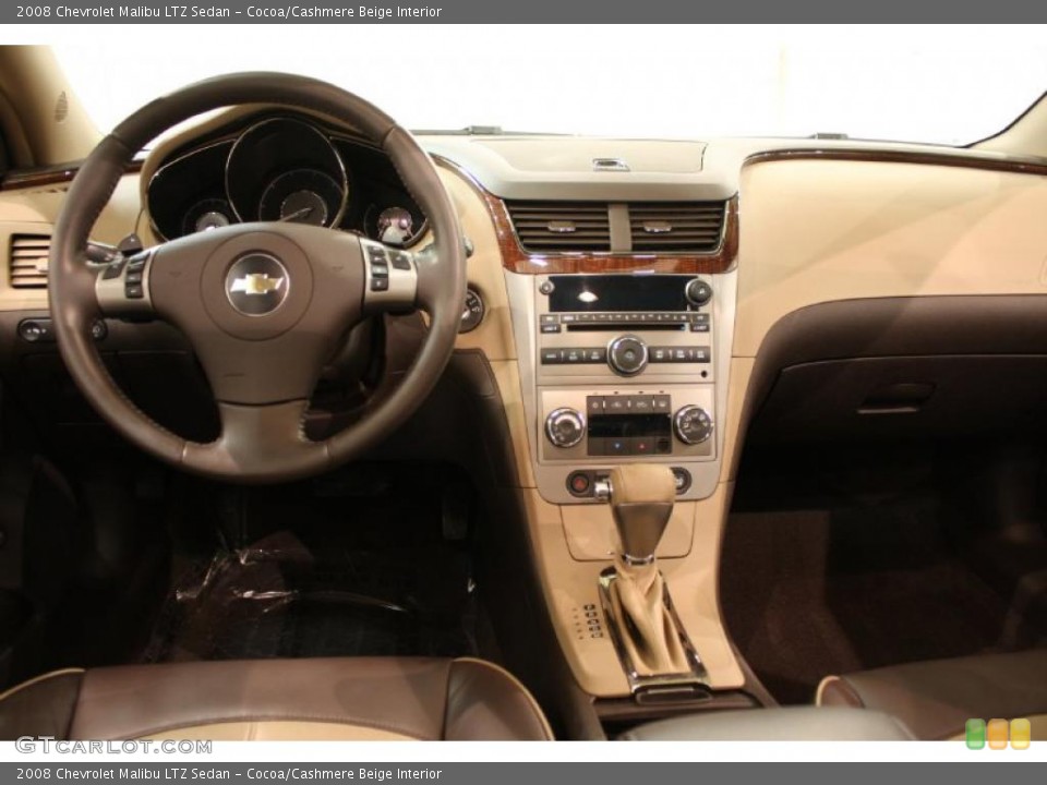 Cocoa/Cashmere Beige Interior Dashboard for the 2008 Chevrolet Malibu LTZ Sedan #43899861
