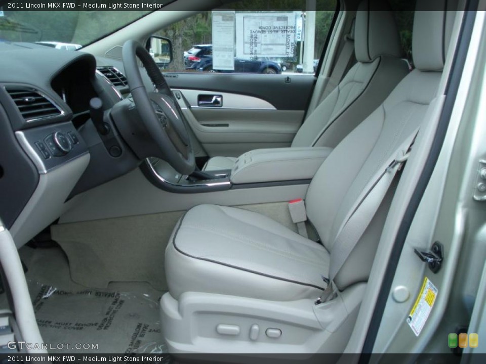 Medium Light Stone Interior Photo for the 2011 Lincoln MKX FWD #43901445