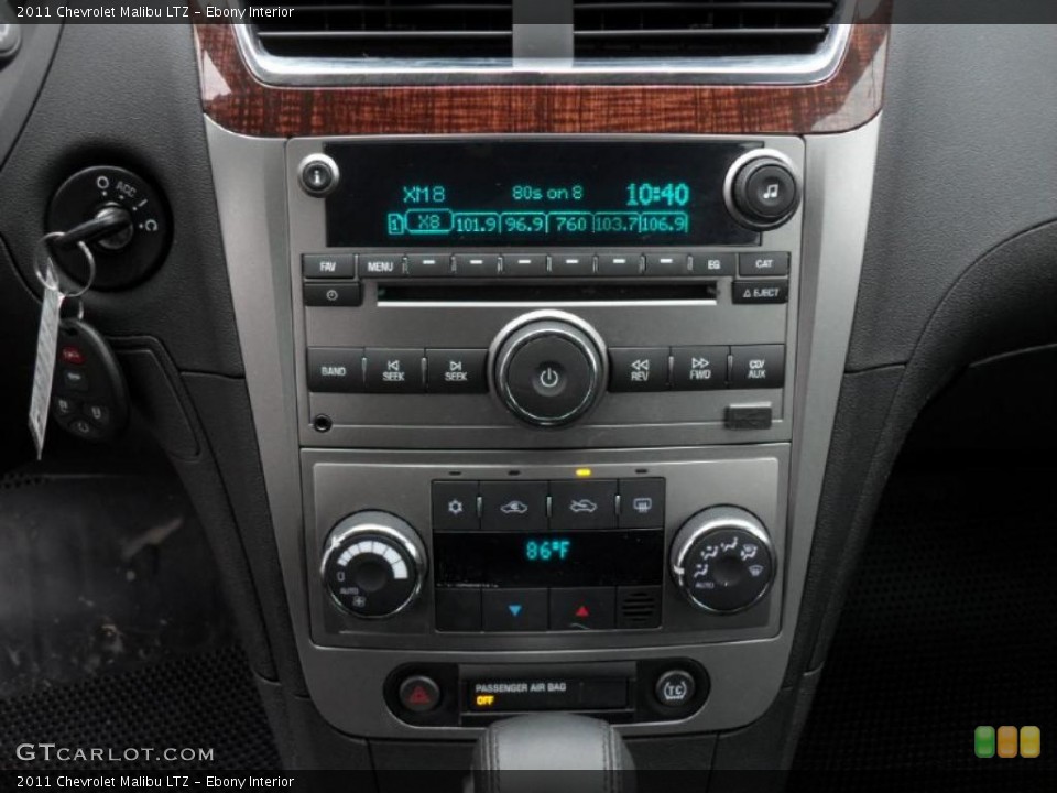 Ebony Interior Controls for the 2011 Chevrolet Malibu LTZ #43920310
