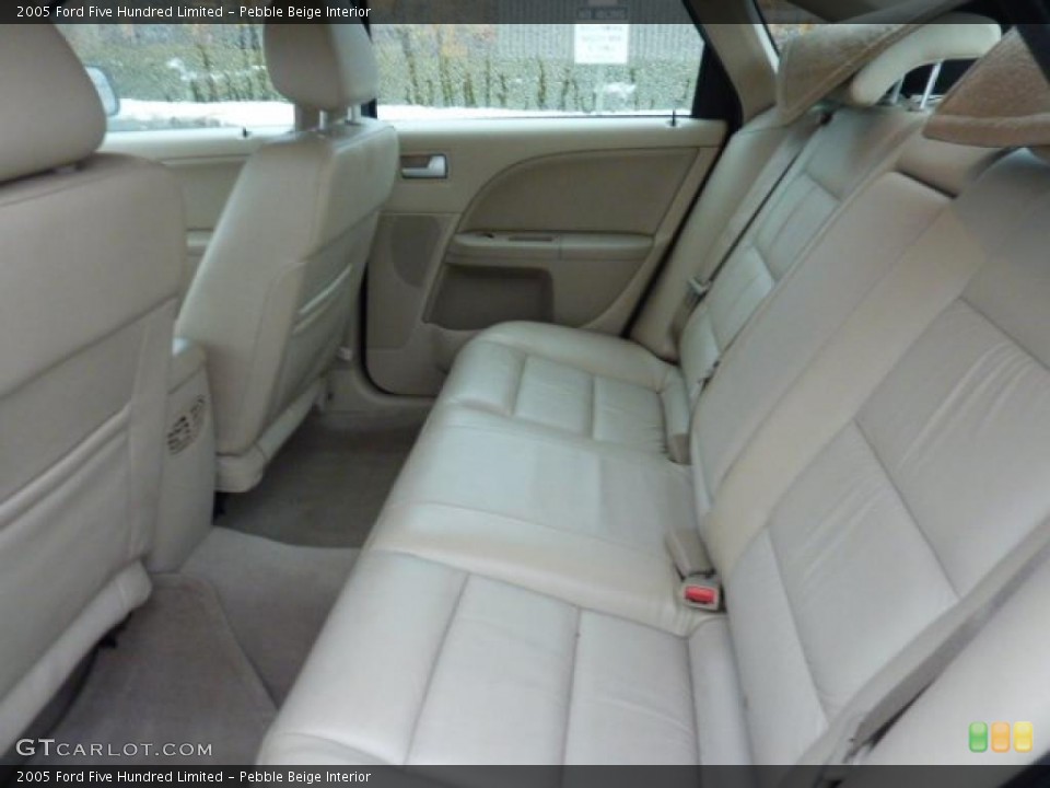 Pebble Beige Interior Photo for the 2005 Ford Five Hundred Limited #43923096