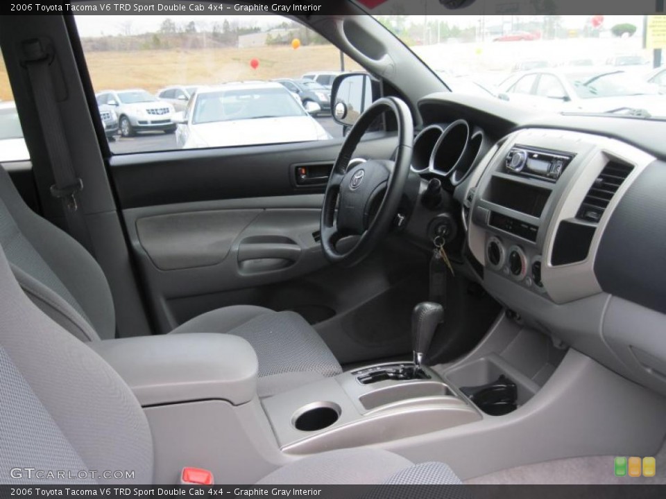 Graphite Gray Interior Photo for the 2006 Toyota Tacoma V6 TRD Sport Double Cab 4x4 #43932858