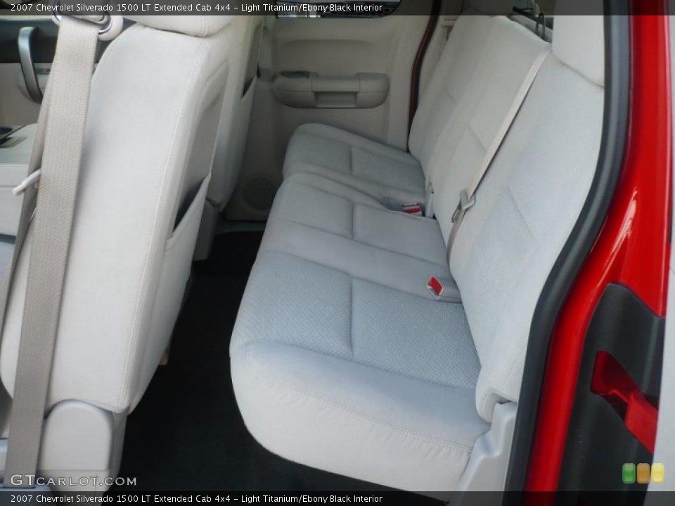 Light Titanium/Ebony Black Interior Photo for the 2007 Chevrolet Silverado 1500 LT Extended Cab 4x4 #43933497