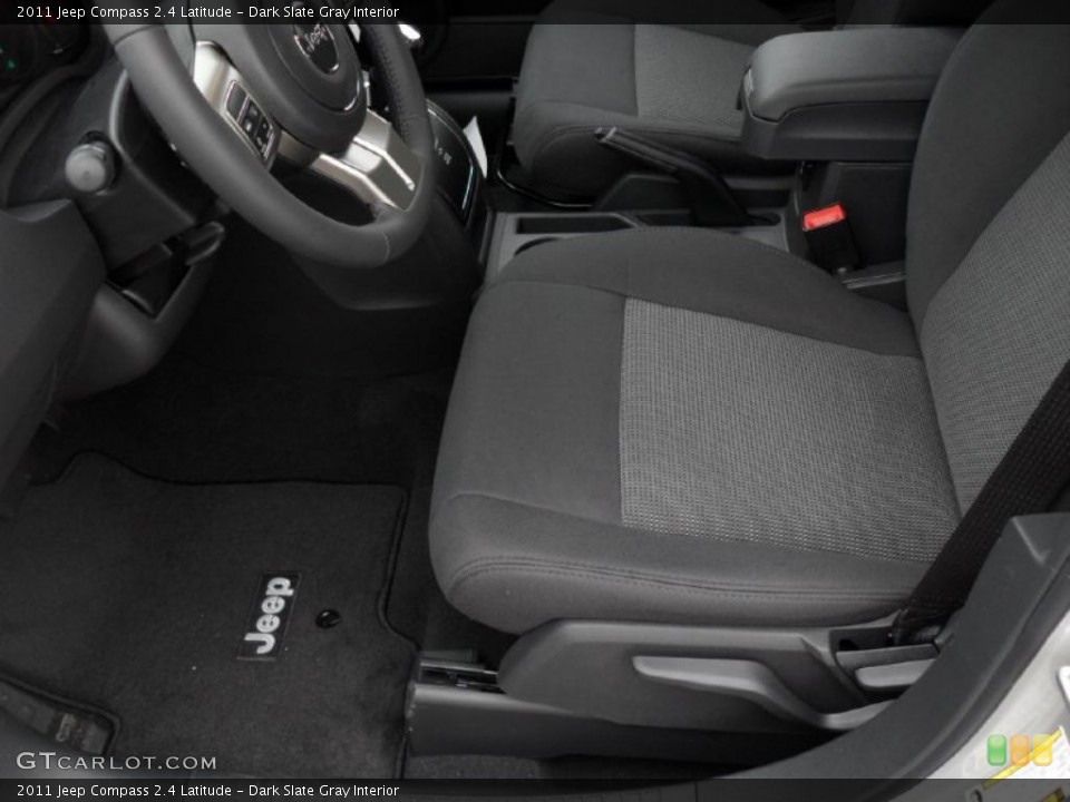 Dark Slate Gray Interior Photo for the 2011 Jeep Compass 2.4 Latitude #43941839