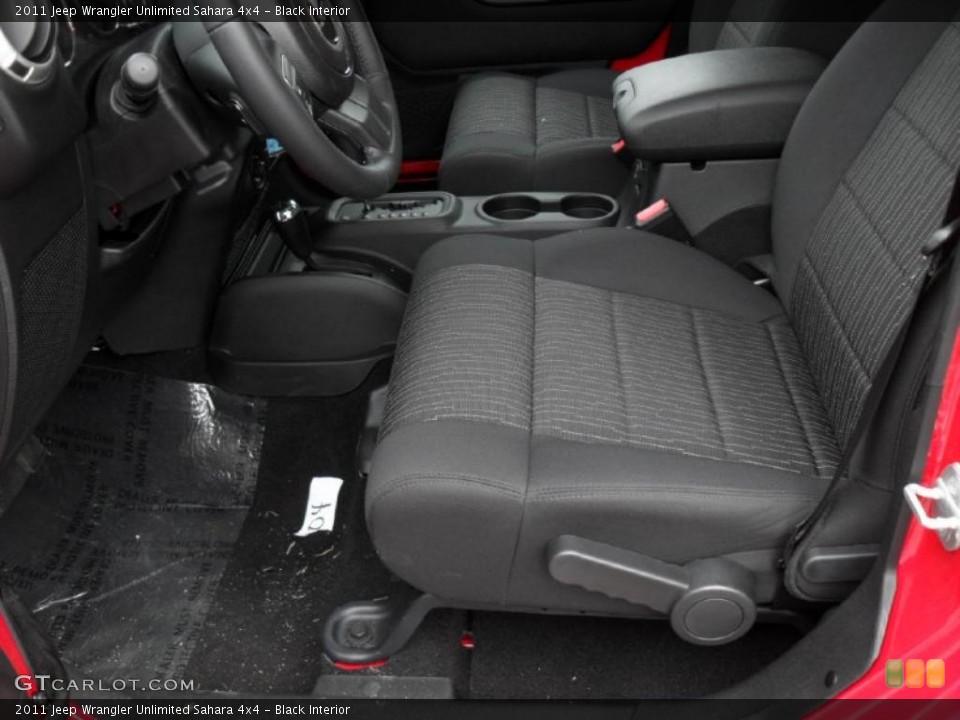 Black Interior Photo for the 2011 Jeep Wrangler Unlimited Sahara 4x4 #43945763