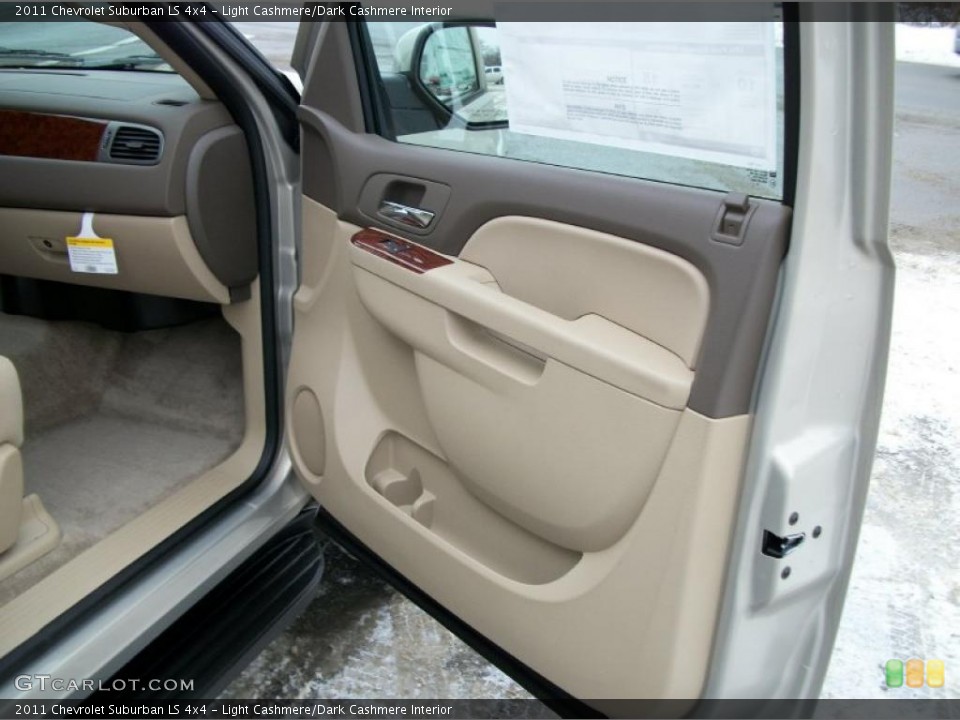 Light Cashmere/Dark Cashmere Interior Door Panel for the 2011 Chevrolet Suburban LS 4x4 #43946069